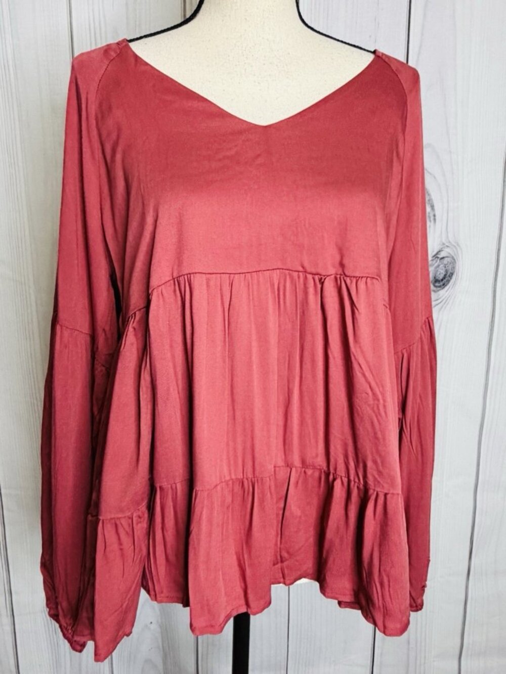 Andree By Unit Peplum Tunic Blouse Top Dark Dusty Pink Sz Large V-Neck NWT